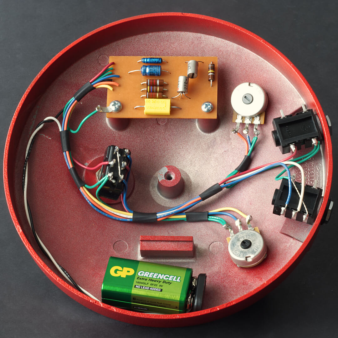 Build - Pedal Project: Iss. 1 Fuzz with Classic Wiring